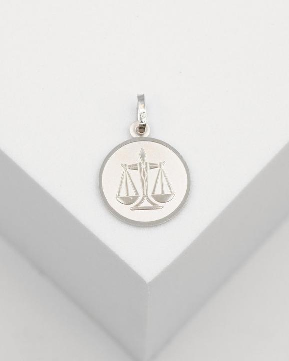 Actual product image Muau Libra (White gold 750, 19x12mm)