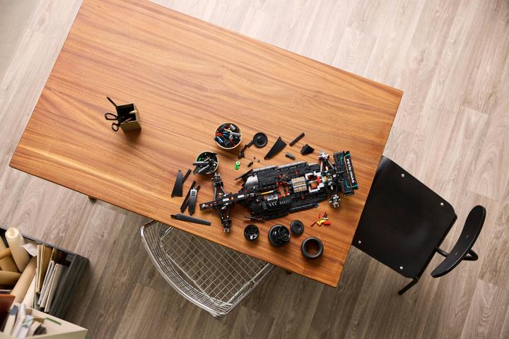 Actual product image LEGO Mercedes-AMG F1 W14 E Performance (42171, LEGO Technic)
