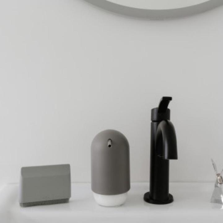 Actual product image Umbra Touch
