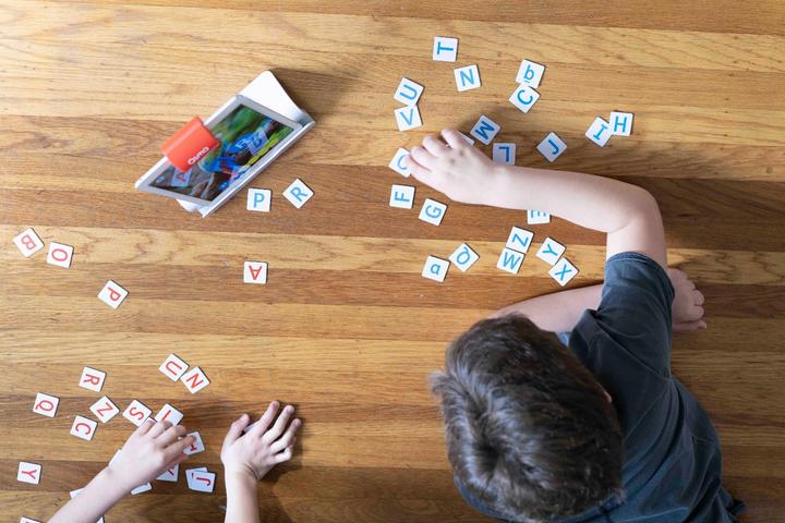 Actual product image Play Osmo Genius Kit for iPad incl. Osmo Base (E) (English)