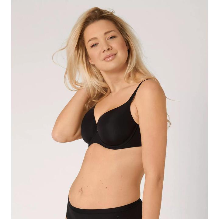Image du produit Triumph Essentiels pour le maquillage du corps WP (70 G, Une unité par pack)