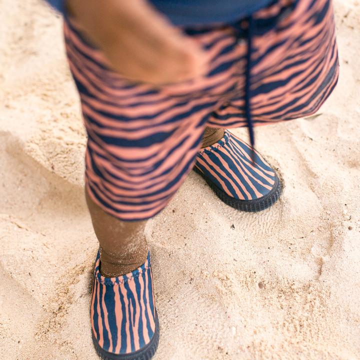 Produktbild Swim Essentials Badeschuhe Gr. 24 Blue Zebra (24)