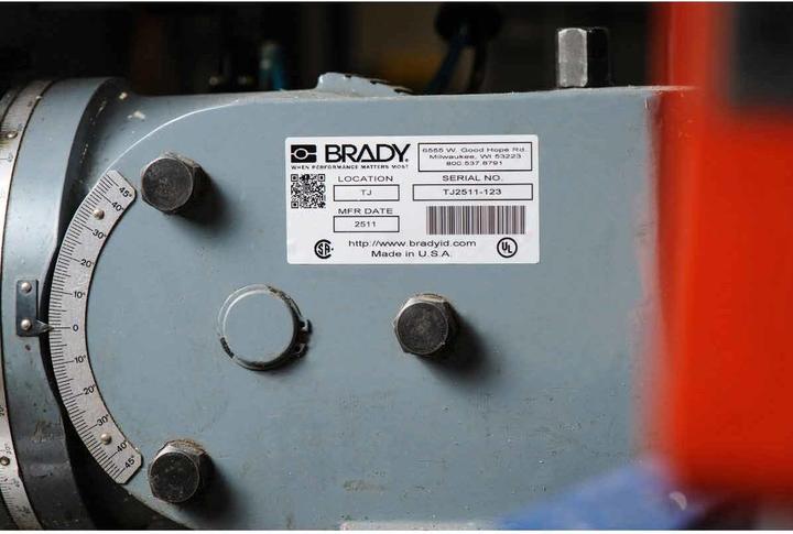 Produktbild Brady B30-18-438, metallisierter Polyester, matt, 76.20 x 25.40 mm, fälschungssicher, permanent (1