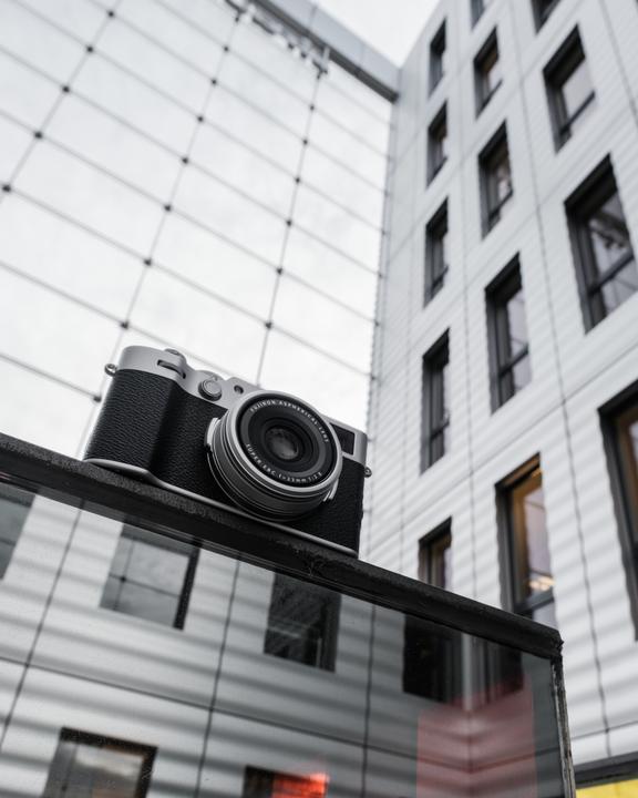 Productafbeelding Fujifilm X100VI (23 mm, 40.20 Mpx, APS-C / DX)