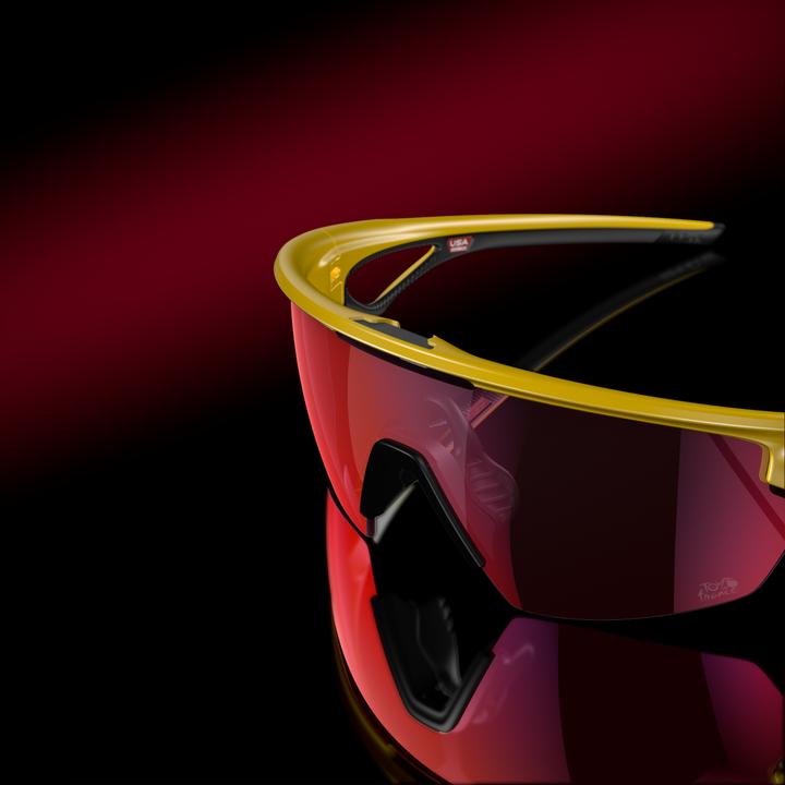Actual product image Oakley Sphaera (Mat yellow, Prizm Road)
