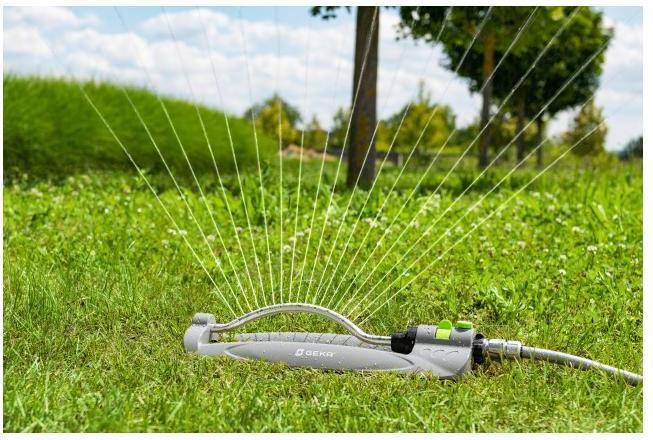 Actual product image Geka Oscillating Area Sprinkler Deluxe (Square sprinkler)