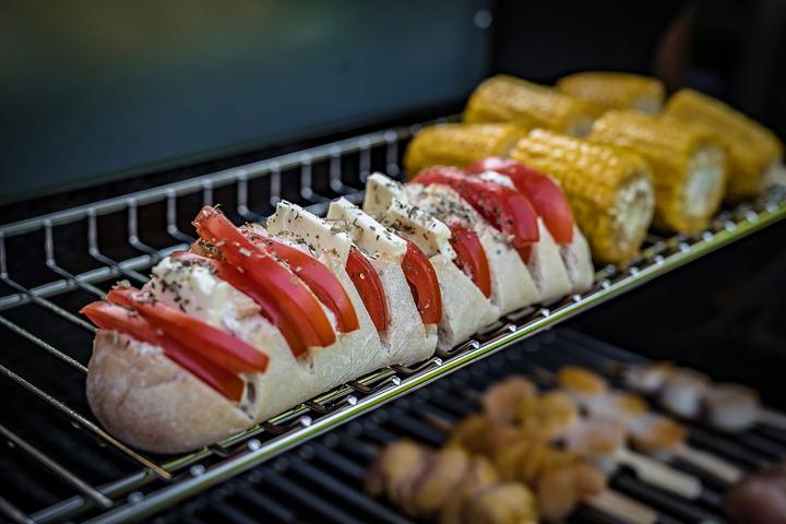 Produktbild Grillfürst G591G 5-Brenner Einbaugrill mit Heckbrenner und Gusseisen Rosten (15 kW)