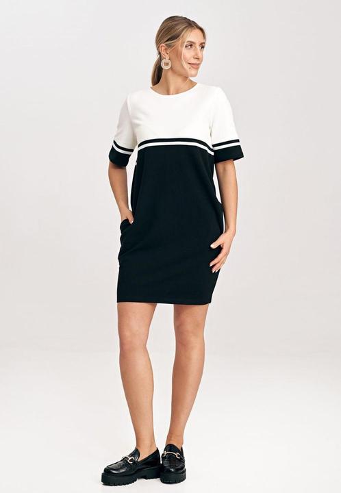 Actual product image Figl Everyday dress model (XS)