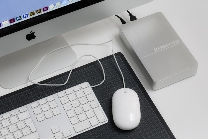 Actual product image Freecom mHDD Desktop Drive - 4TB Silver (4 TB)