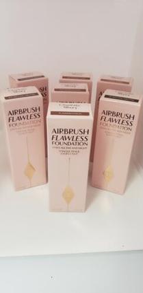 Produktbild Charlotte Tilbury Liquid Makeup Airbrush Flawless Stays All Day Foundation 30 ml - Shade: 15 Cool (15 Cool)