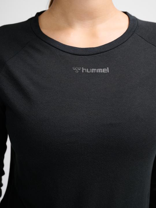 Actual product image hummel Mt Vanja T-Shirt L/S (M)
