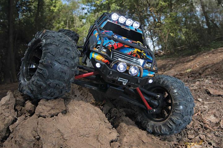Image du produit Traxxas Summit (RTR Prêt à fonctionner)