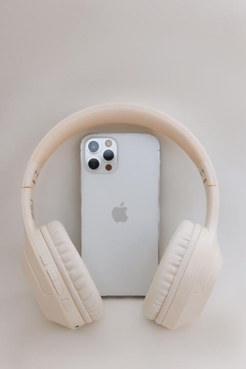 Actual product image Canyon BTHS-3 (No noise cancelling, 15 h, Wireless, Cable)