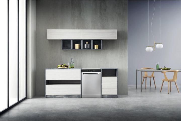 Actual product image Whirlpool WFO 3T141 X