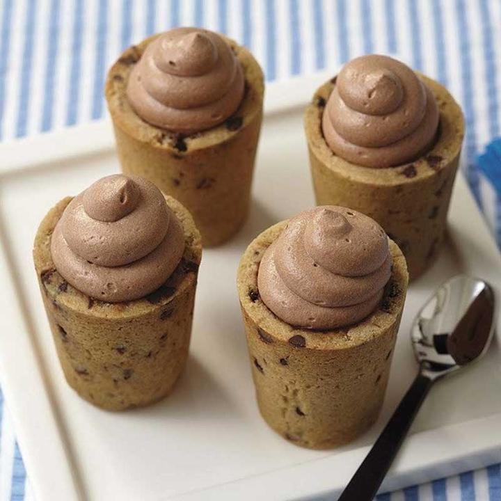 Actual product image Wilton Baking tin for cookie cups