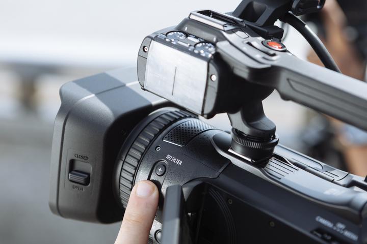 Immagine prodotto Canon XA75 (13.40 Mpx, 25p, 15 x)