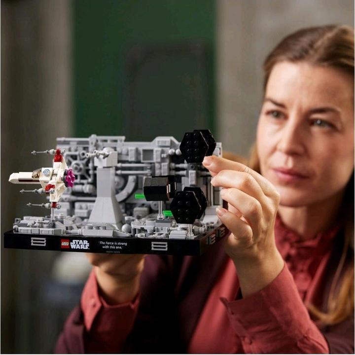 Image du produit LEGO Diorama Death Star Trench Run (75329, LEGO Star Wars)