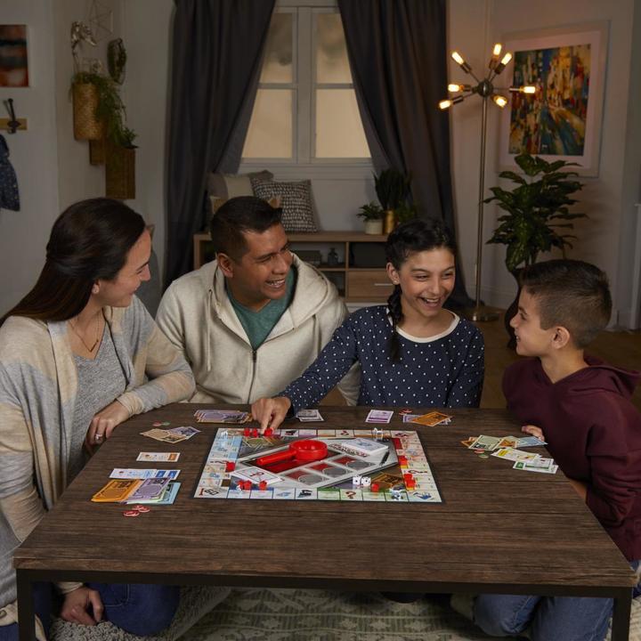 Actual product image Hasbro Monopoly Crooked Cash Board game Economic simulation (Finnish)