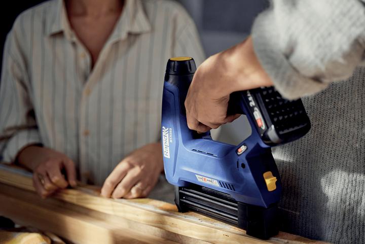 Actual product image Rapid BTX553 18V P4A cordless tacker