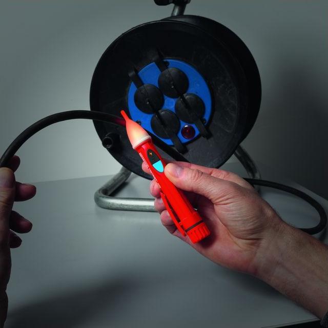 Image du produit Benning Testeur de tension sans contact Testeur de phase et de champ magnétique (CAT III 1000V, CAT IV 600V)
