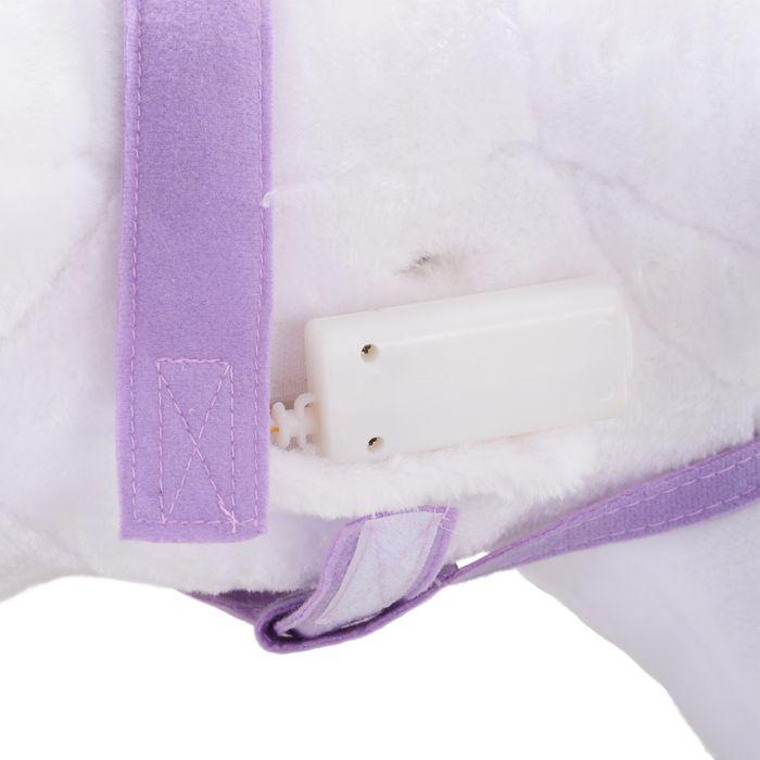 Image du produit Swisshandel24 Cheval à roulettes Jouer au cheval Animal d'équitation Locomotion Peluche Whinnying Violet 55 x 23