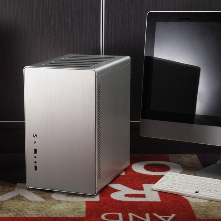 Actual product image Jonsbo RM2 (ATX, mATX, Mini-ITX)
