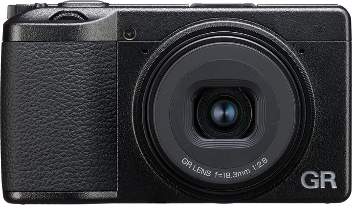 RICOH Gr III Hdf (24 Mpx, APS-C / DX)