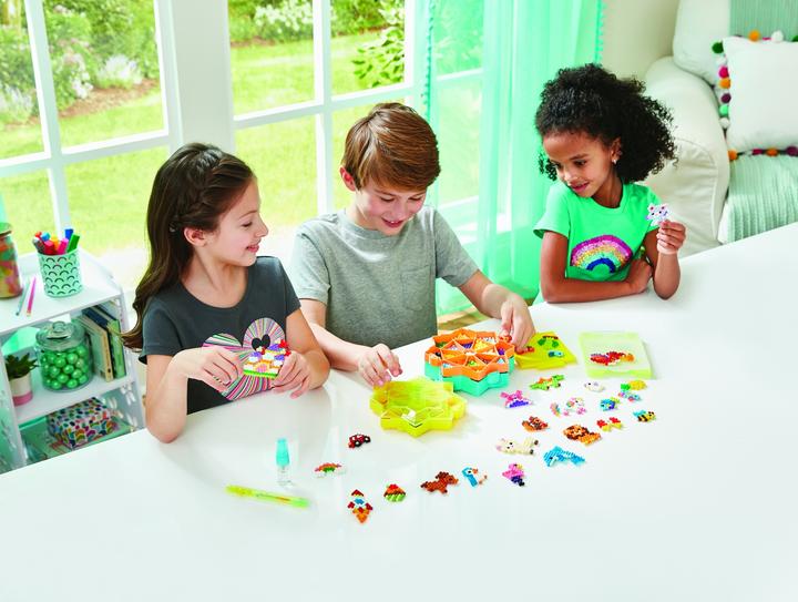 Actual product image Aquabeads AQB star beads craft station
