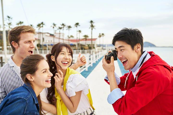 Image du produit Sony Cyber-shot DSC HX90V (24 - 720 mm, 18.20 Mpx, 1/2,3'')