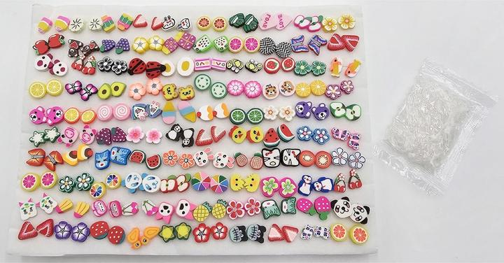 Image du produit ZigZag 100 paires de boucles d'oreilles différentes avec 100 bouchons en caoutchouc (Matières plastiques)