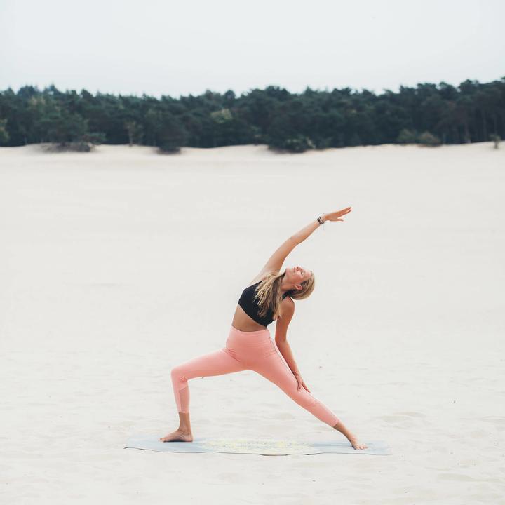 Produktbild Tunturi PVC Yogamatte 4 mm Rutschfest Anthrazit mit Mandala Aufdruck (4 mm)