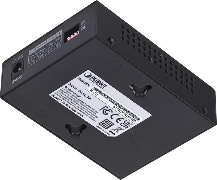 Actual product image Planet VC-231 converter 1 x RJ-11 VDSL2, 1 RJ-45, 30A