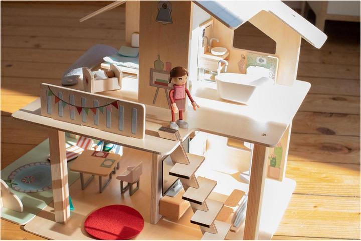 Actual product image Eichhorn Doll house with furniture