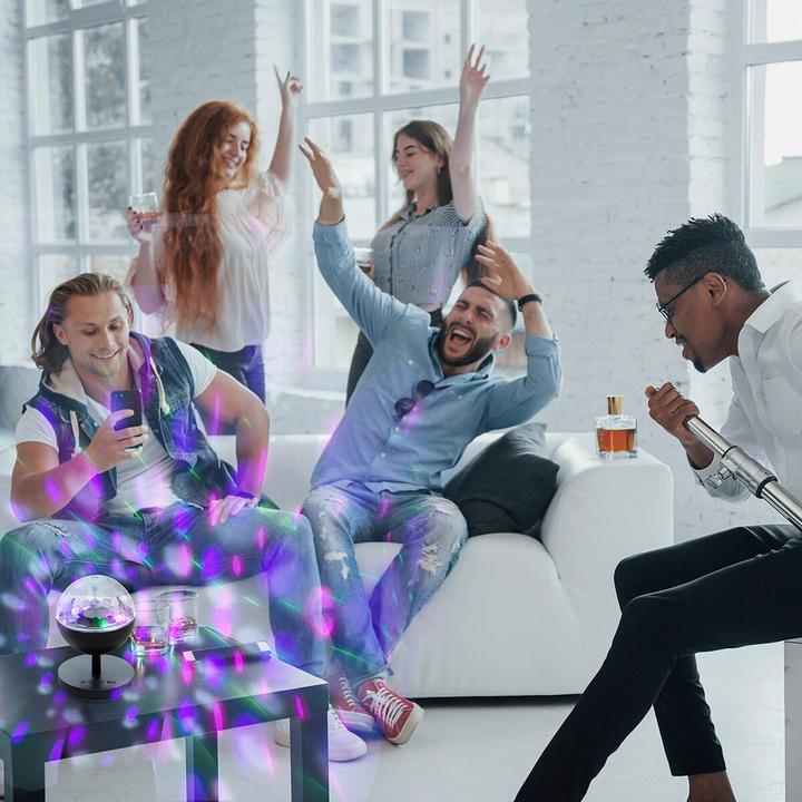 Produktbild InnovaGoods LED-Projektor mit BT-Lautsprecher