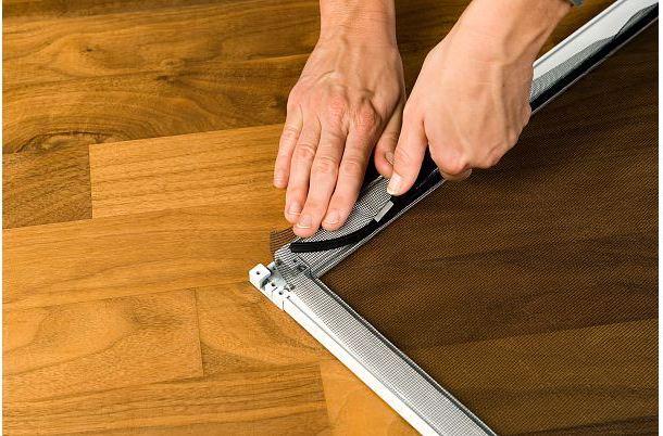 Image du produit tesa Moustiquaire Alu COMFORT pour portes, Moustiquaires (100 x 220 cm)