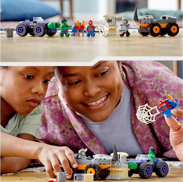 Actual product image LEGO Hulks and Rhino's truck duel (10782, LEGO Marvel)