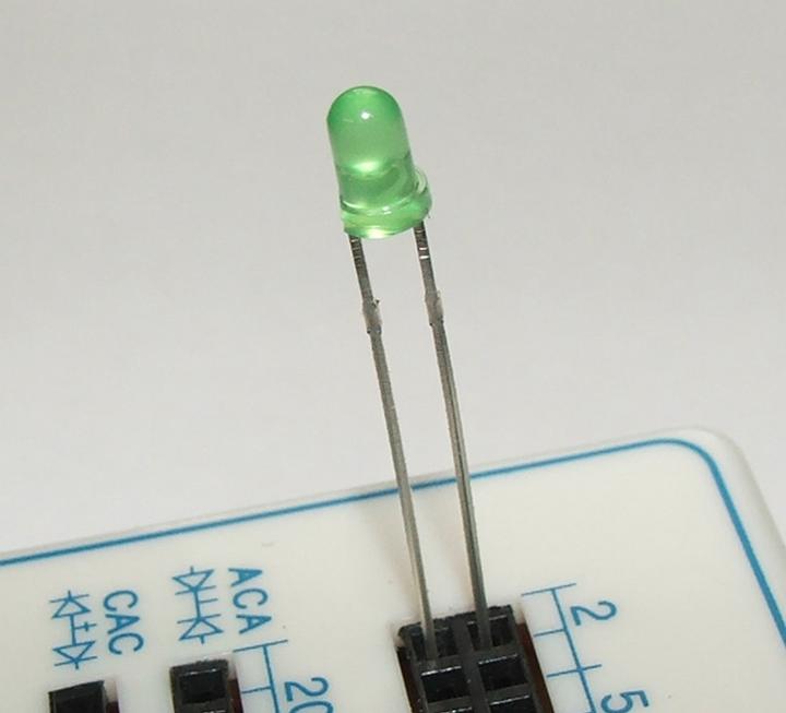 Actual product image OEM Super Bright LED Green 3mm