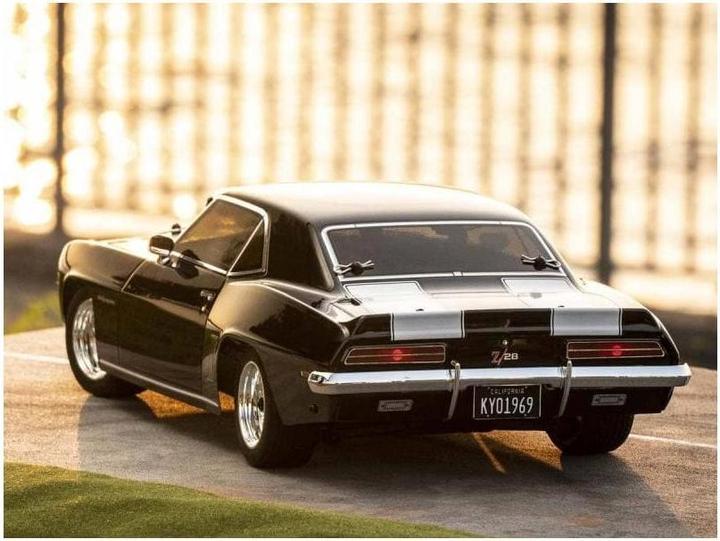Image du produit Kyosho Voiture de série Fazer MK2 VE 1969 Camaro Z28 1:10, ARTR (RTR Prêt à fonctionner)