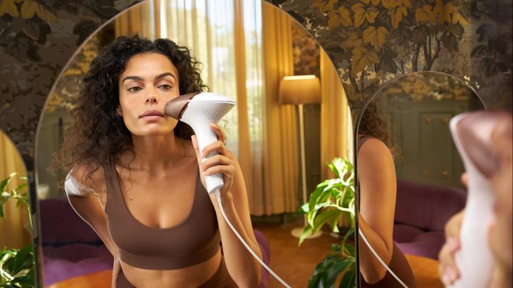 Produktbild Philips Lumea IPL Series 8000