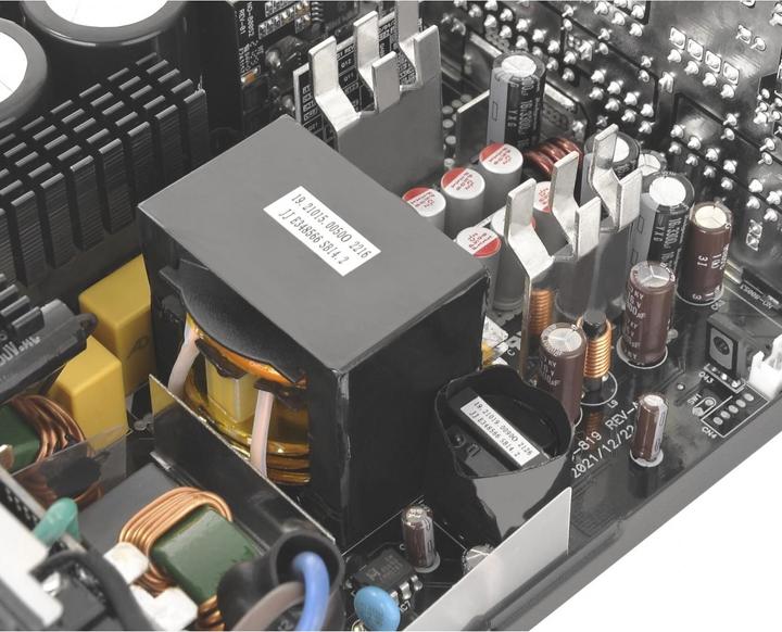 Actual product image Thermaltake Toughpower GF3 (1650 W)