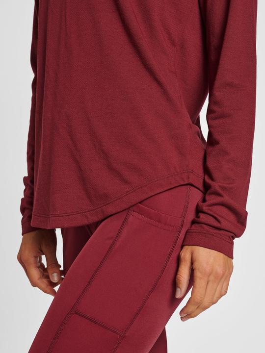Actual product image hummel Mt Vanja T-Shirt L/S (XS)