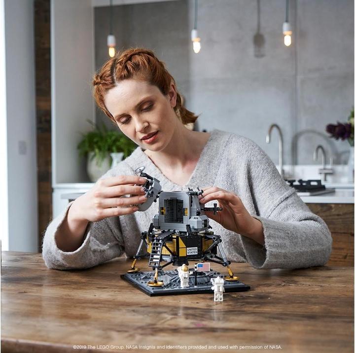 Actual product image LEGO lunar lander (10266, LEGO Creator Expert, LEGO Rare Sets)