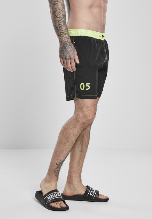 Produktbild Urban Classics UC Logo Swim Shorts (M)