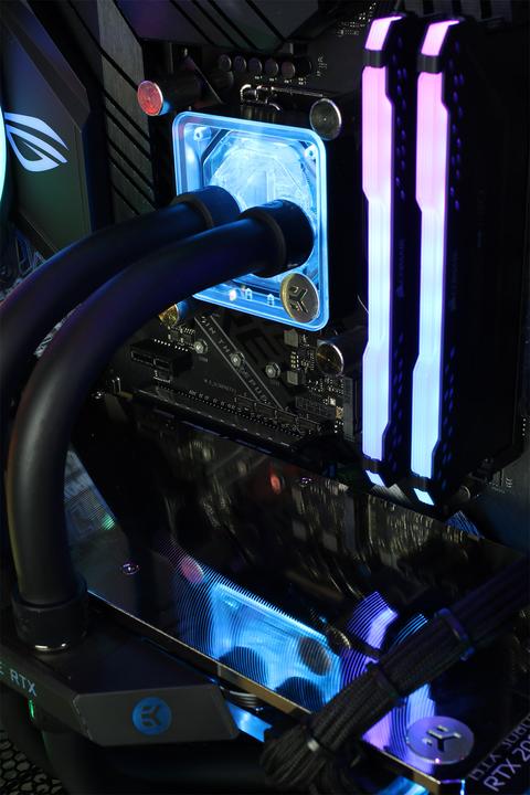 Produktbild Mifcom Spectrum (Intel Core i9-9900K, 32 GB, 1000 GB, GeForce RTX 2080 Ti)