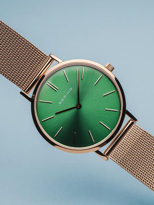 Actual product image Bering Classic (Analogue wristwatch, 34 mm)