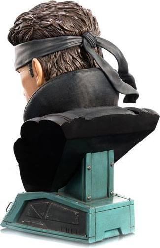 Actual product image First 4 Figures Metal Gear Solid buste 1/1 Solid Snake 56 cm