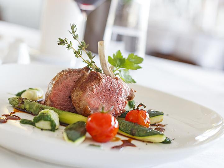 Actual product image Smartbox Birthday for connoisseurs with 1 dinner for 2 people in Switzerland (2 pers.)