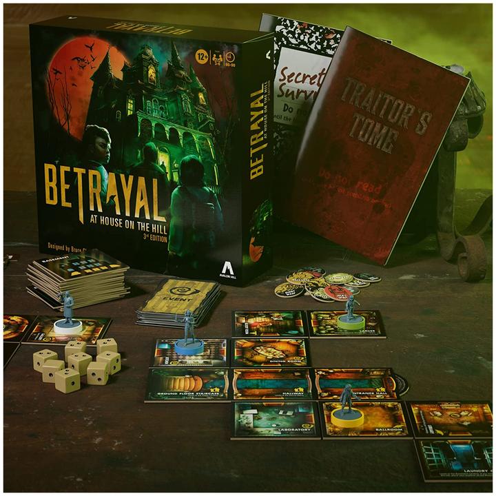 Produktbild Hasbro Gaming Betrayal at House on the Hill: 3rd Edition (Englisch)