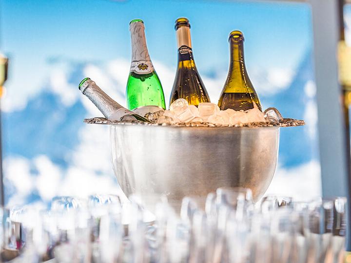 Immagine prodotto Smartbox Brunch per 1 fan di James Bond al ristorante panoramico Piz Gloria (1 pers.)