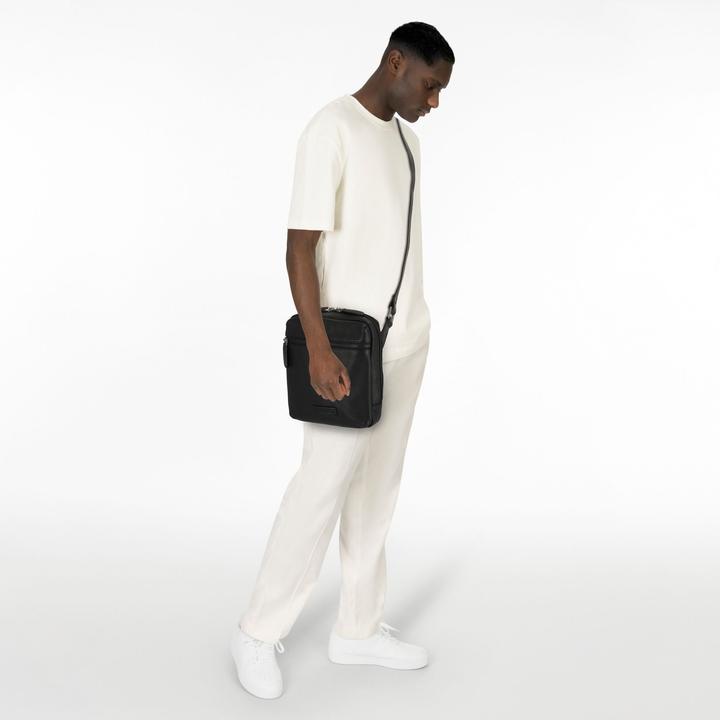 Actual product image Jack kinsky Porto Umhängetasche Leder 20 cm